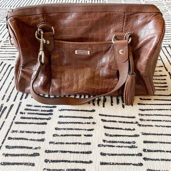 Coach Embossed Crocodile Leather Duffle Style Purse Brown - Picture 1 of 11